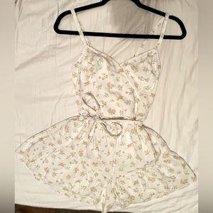 XS Hollister Floral Romper